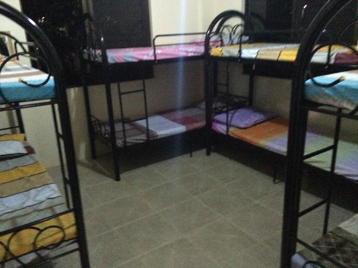Fat Monkey Hostel Đảo Đảo Coron Ngoại thất bức ảnh