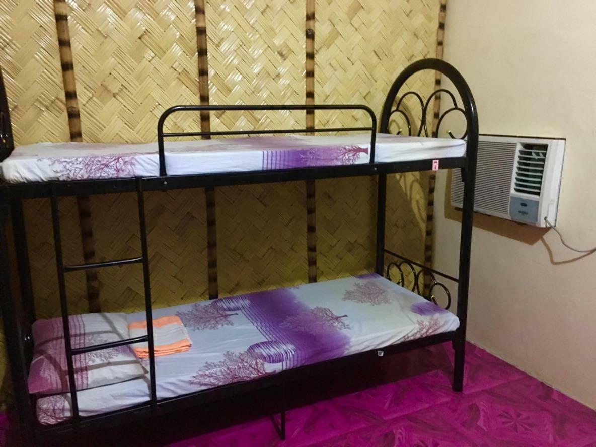 Fat Monkey Hostel Đảo Đảo Coron Ngoại thất bức ảnh