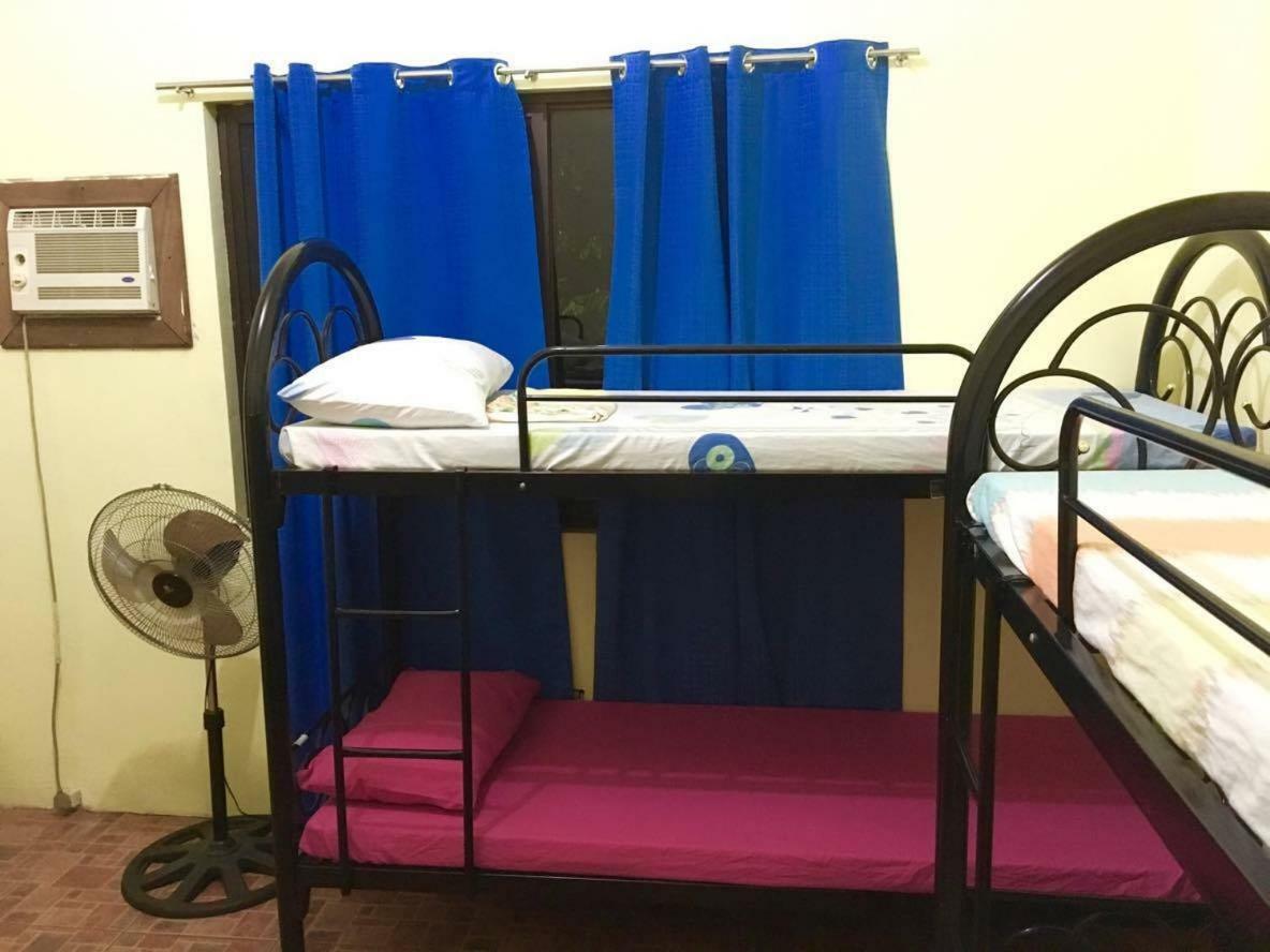 Fat Monkey Hostel Đảo Đảo Coron Ngoại thất bức ảnh